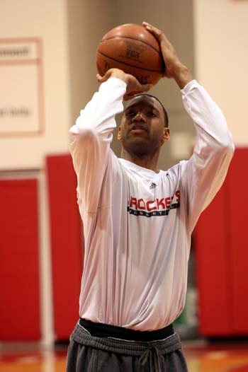 cryin：和chovy交手的话肯定是比较难的，但有信心击败HLE